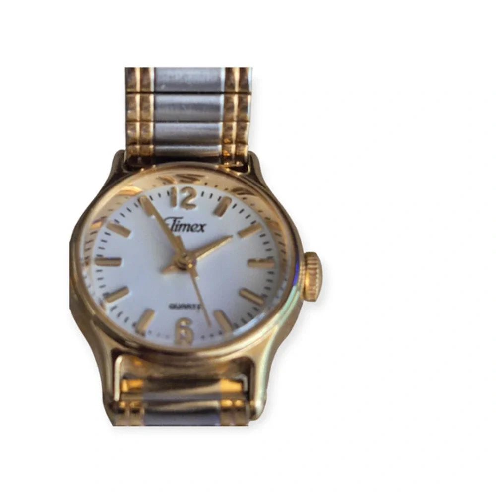 Vintage Women’s‎ Timex Watch Two Tone Metal Bracelet Analog New Battery